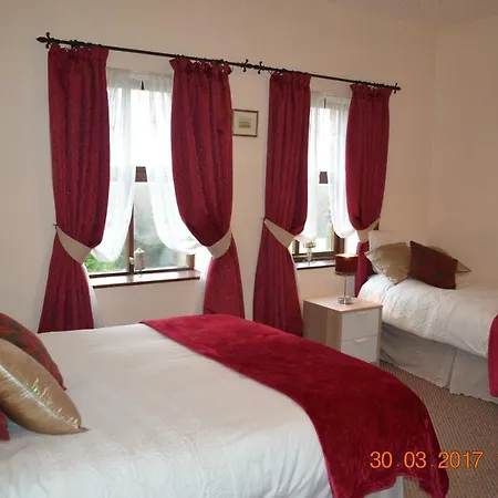 Waterlands Country Retreat Bed & Breakfast Coomhola Bridge